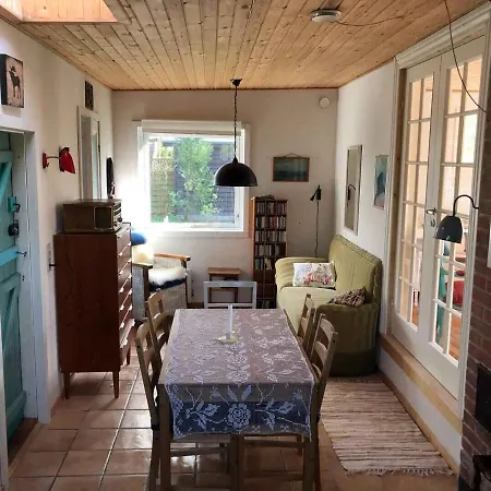Lotte Arnsbjerg * Nykøbing Sjælland