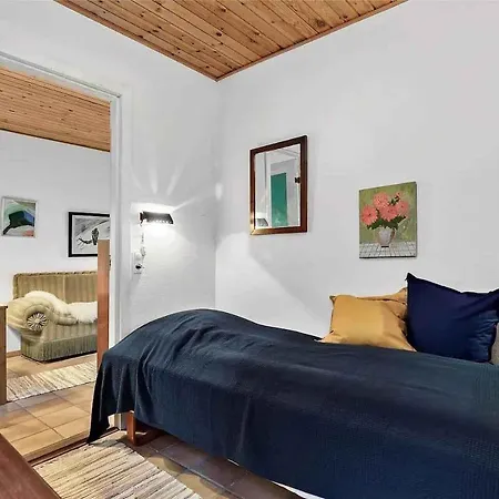 Cozy By Beautiful And Forest Hébergement de vacances Nykøbing Sjælland